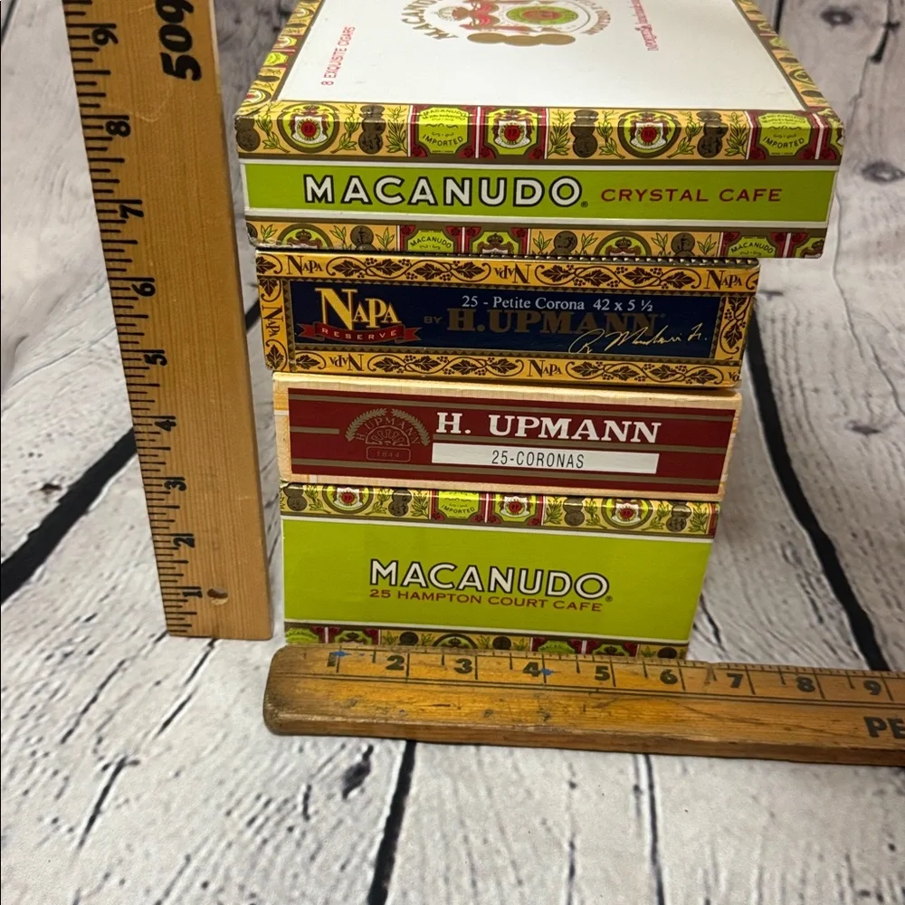 Macanudo set cigar